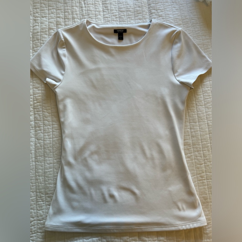 Express Body Contour White Top, Size S
